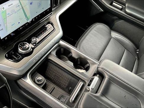 Certified 2025 Ford Expedition Max Platinum AWD/4WD image 11