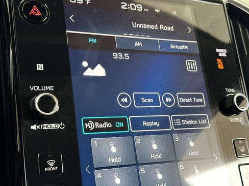 Used 2023 Subaru Ascent Touring AWD/4WD image 18