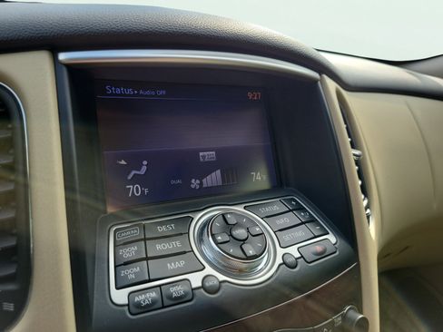 Used 2017 INFINITI QX50 AWD w/ Technology Package image 30