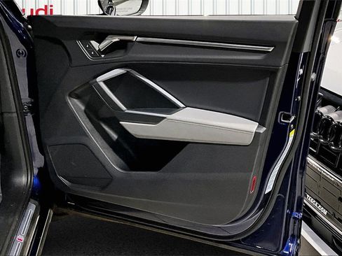 Used 2025 Audi Q3 2.0T Premium w/ Convenience Package image 28