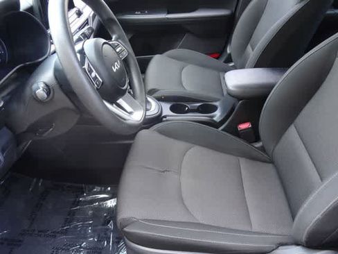 Used 2023 Kia Forte LXS FWD image 6