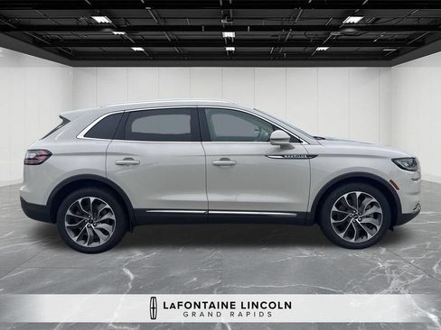 Certified 2023 Lincoln Nautilus Reserve AWD/4WD image 6