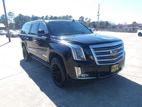 Used 2016 Cadillac Escalade ESV Platinum image 4