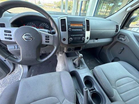Used 2014 Nissan Frontier S w/ S Preferred Package RWD image 11