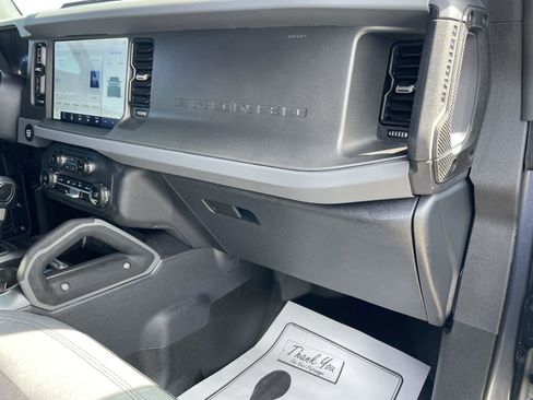 Used 2024 Ford Bronco Big Bend image 25