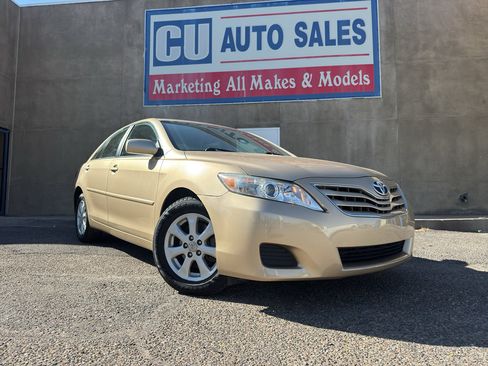 Used 2011 Toyota Camry LE w/ LE Extra-Value Pkg FWD image 1