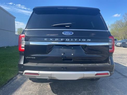 Used 2023 Ford Expedition Limited AWD/4WD image 12