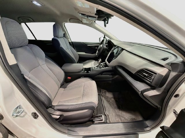 Used 2024 Subaru Outback Premium AWD/4WD image 24