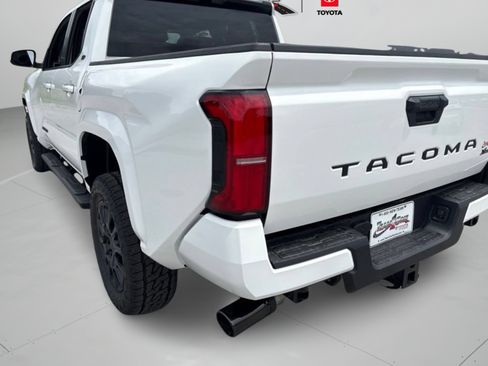 New 2026 Toyota Tacoma SR5 RWD image 33
