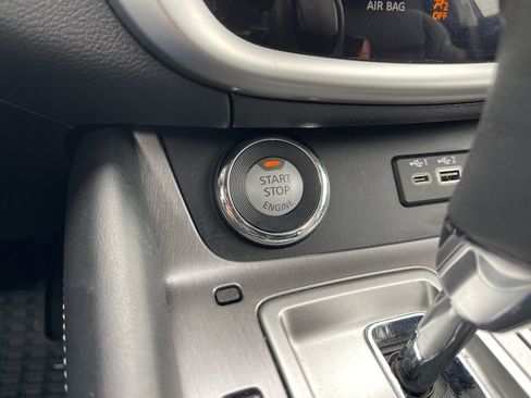 Used 2021 Nissan Murano SL w/ SL Moonroof Package image 13