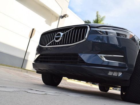 Used 2018 Volvo XC60 T5 Inscription w/ Luxury Seat Package image 12