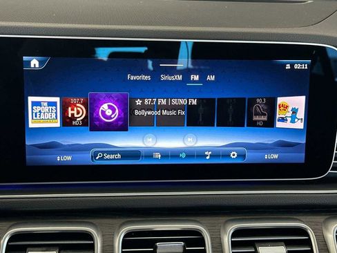 Used 2025 Mercedes-Benz GLE 450e 4MATIC image 24