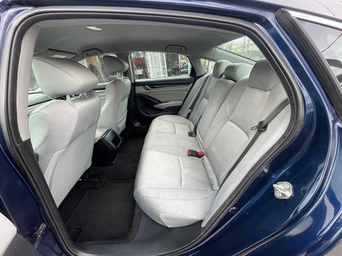 Used 2019 Honda Accord LX image 10