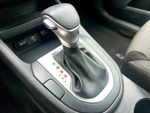 Used 2023 Kia Forte LXS image 19