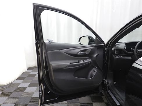 Used 2026 Buick Envista Avenir FWD image 4