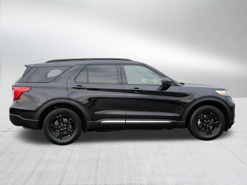 Used 2020 Ford Explorer XLT w/ Comfort Package AWD/4WD image 8