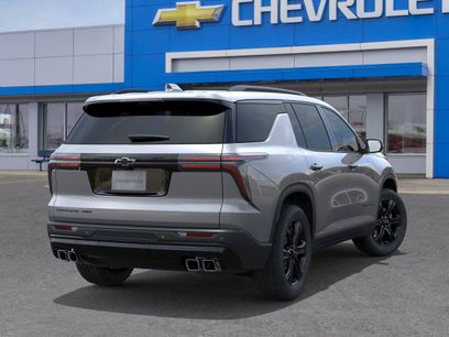 New 2027 Chevrolet Traverse LT w/ Midnight/Sport Edition