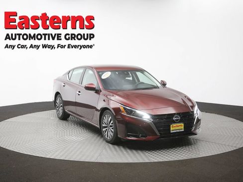 Used 2023 Nissan Altima 2.5 SV FWD image 50