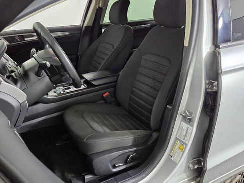 Used 2018 Ford Fusion SE image 14