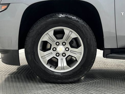 Used 2019 Chevrolet Tahoe LS AWD/4WD image 36
