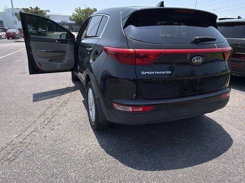 Used 2017 Kia Sportage LX FWD image 9