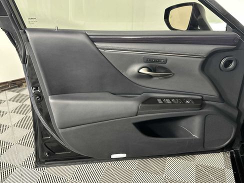 Used 2019 Lexus ES 350 w/ Premium Package FWD image 9
