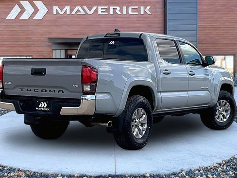 Used 2019 Toyota Tacoma SR5 AWD/4WD image 5