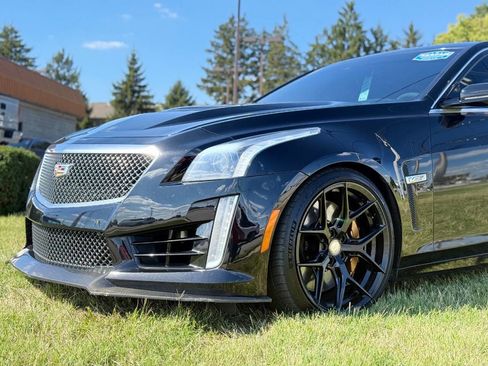 Used 2017 Cadillac CTS V w/ Luxury Package image 72