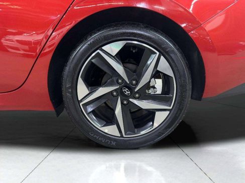 Used 2022 Hyundai Elantra Limited image 60