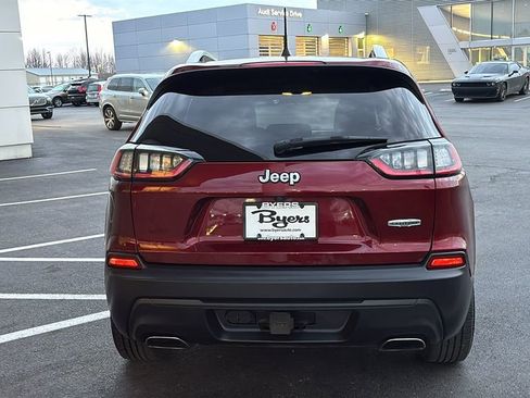 Used 2019 Jeep Cherokee Latitude w/ Cold Weather Group image 29