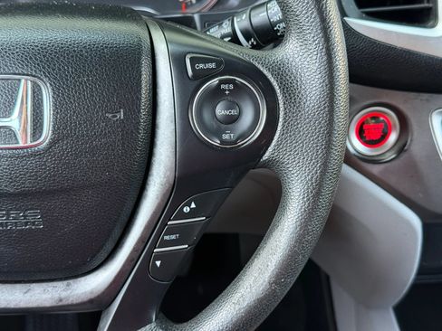 Used 2018 Honda Pilot EX image 19