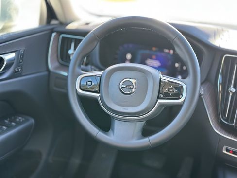 Used 2023 Volvo XC60 B5 Plus w/ Climate Package image 12
