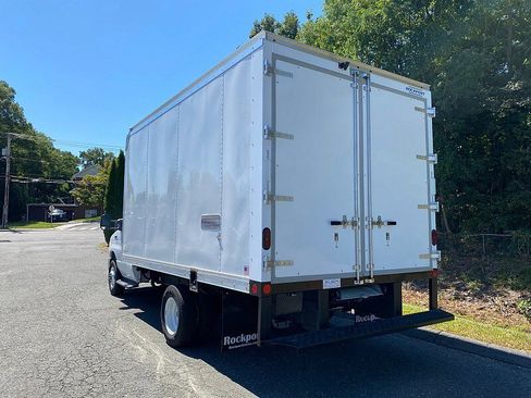 New 2026 Ford E-450 and Econoline 450 Super Duty w/ Power Equipment Group image 7