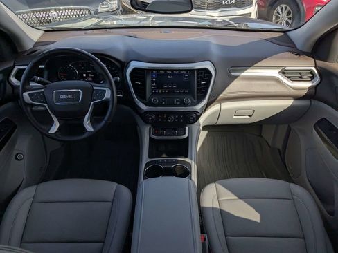 Used 2023 GMC Acadia SLT w/ Preferred Package FWD image 13