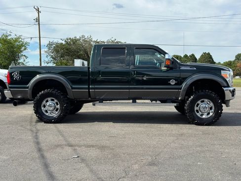 Used 2015 Ford F250 Lariat w/ Chrome Package AWD/4WD image 4