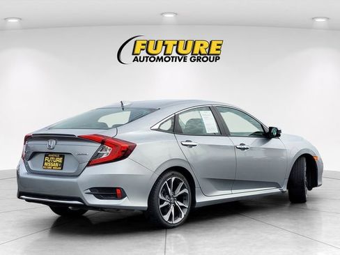 Used 2020 Honda Civic Touring image 4