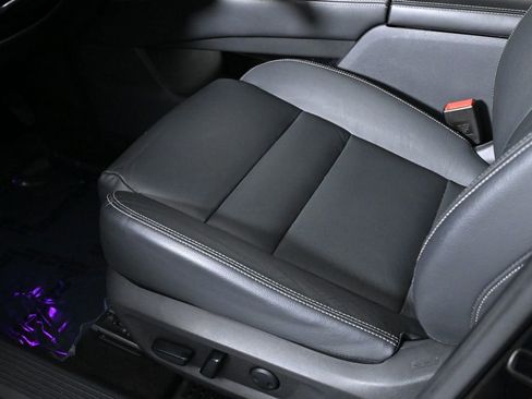 Used 2021 Nissan Rogue SL w/ Premium Package image 24