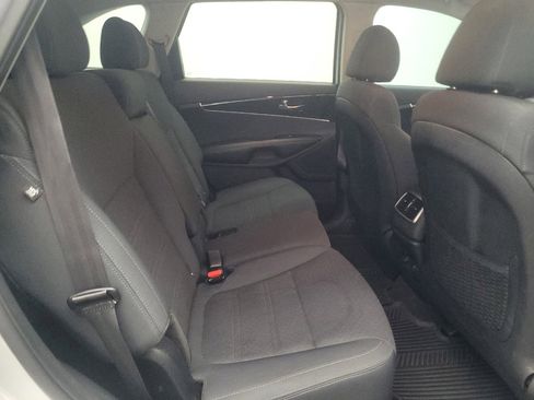 Used 2020 Kia Sorento LX w/ LX I4 Convenience Package FWD image 19