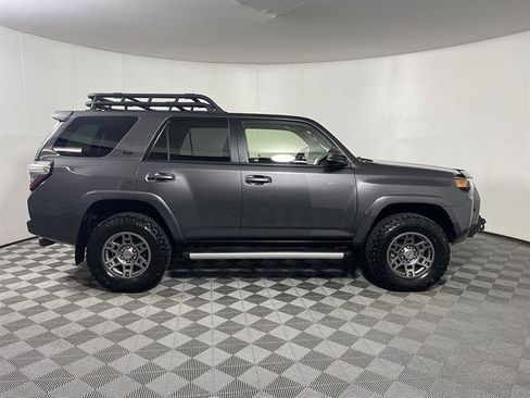 Used 2016 Toyota 4Runner SR5 Premium AWD/4WD image 8