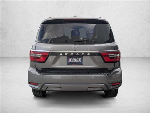 Used 2022 Nissan Armada SV image 6