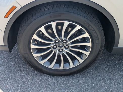 Used 2020 Lincoln Aviator Reserve w/ Equipment Group 201A AWD/4WD image 13