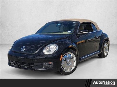 Used 2013 Volkswagen Beetle 2.5 image 1