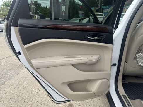 Used 2011 Cadillac SRX Luxury FWD image 28
