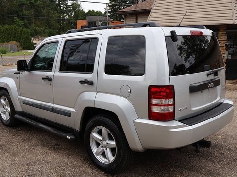 Used 2009 Jeep Liberty Rocky Mountain AWD/4WD image 6