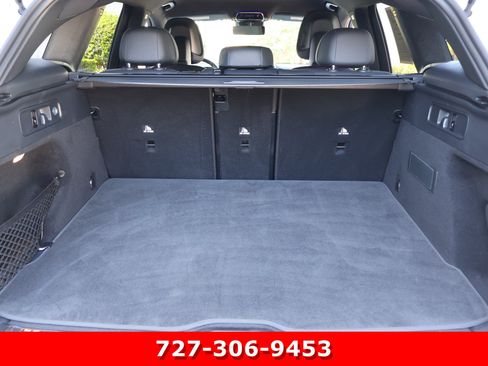 Used 2025 Mercedes-Benz GLC 300 4MATIC image 20