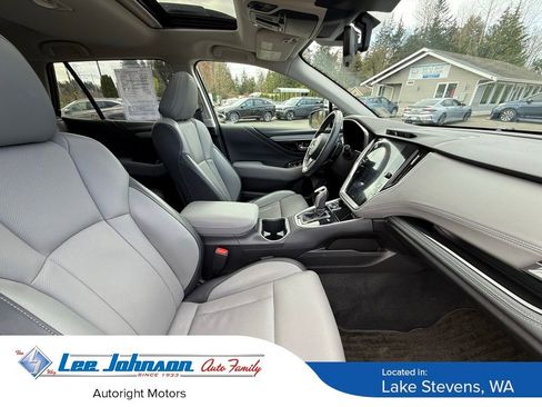 Used 2023 Subaru Outback Limited AWD/4WD image 19