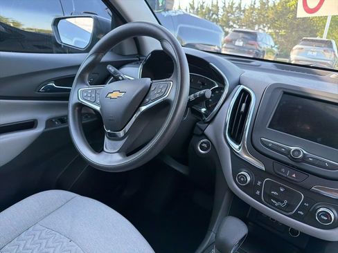 Certified 2024 Chevrolet Equinox LS w/ LS Convenience Package image 8