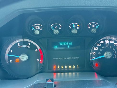 Used 2016 Ford F250 XLT image 32