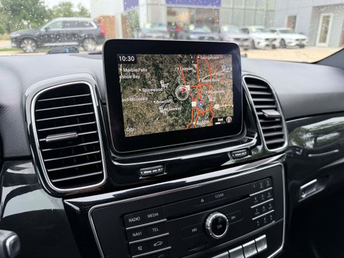 Used 2017 Mercedes-Benz GLE 350 image 19