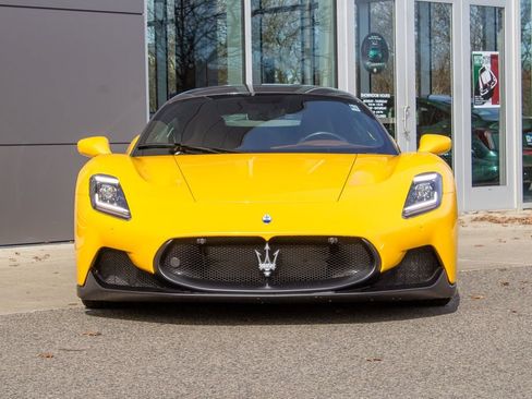 Used 2022 Maserati MC20 Coupe RWD image 3